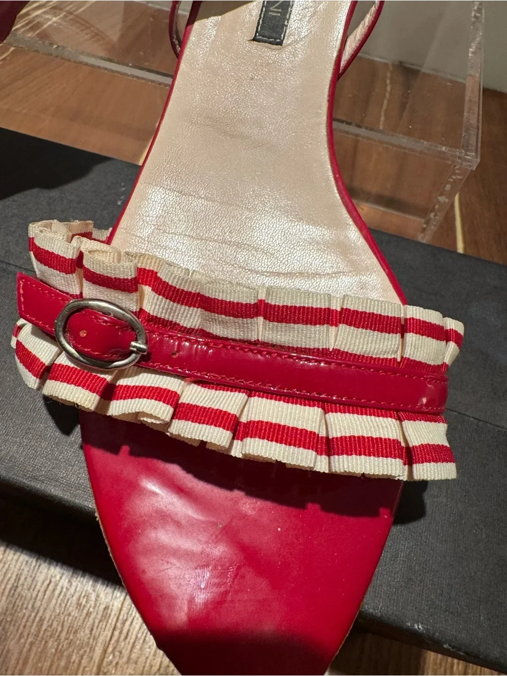 Studio Pollini Red Patent Ruffle Slingback Sandals. Size 40.  ♥️ Dolce Vita!